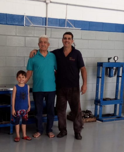 Sr. Luis e o filho Sérgio